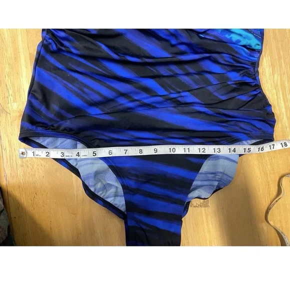 NWT! Miracle Suit Royal Blue, purple, black Misses plus Bathing Suit one piece - Picture 6 of 11